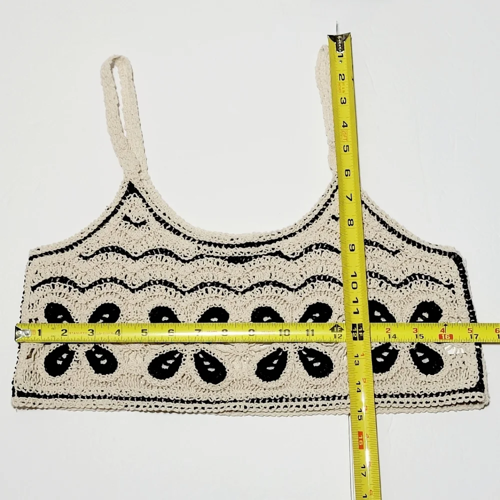 SHEIN Floral Crochet Crop Halter Top (4 / S) - Picture 8 of 8
